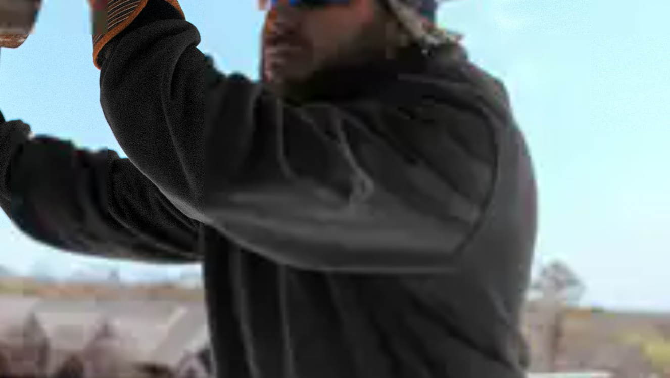 Carhartt - Rain Defender Loose Fit Heavyweight Quarter-Zip Hoodie - 100617